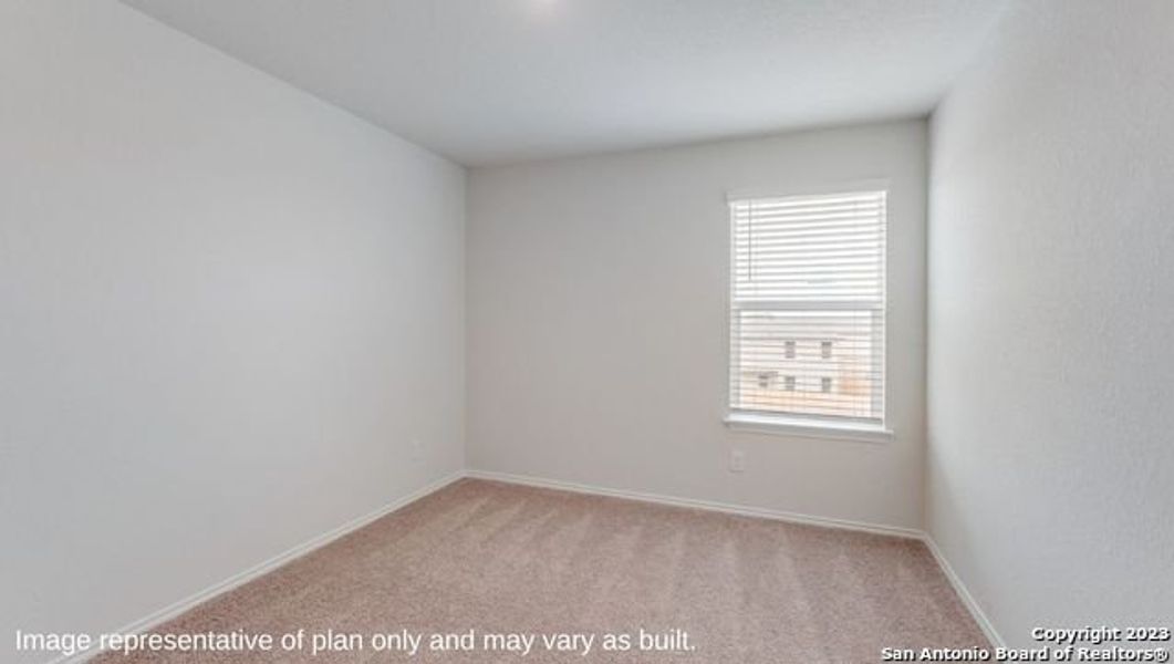 Spacious, unfurnished interior of a new home in Winding Creek, New Braunfels (Image 20).