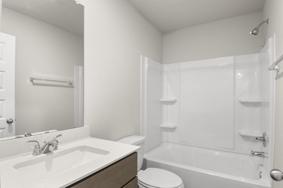 Furnished interior view inside a new home in Harvest Ridge, Elgin (Image 7).