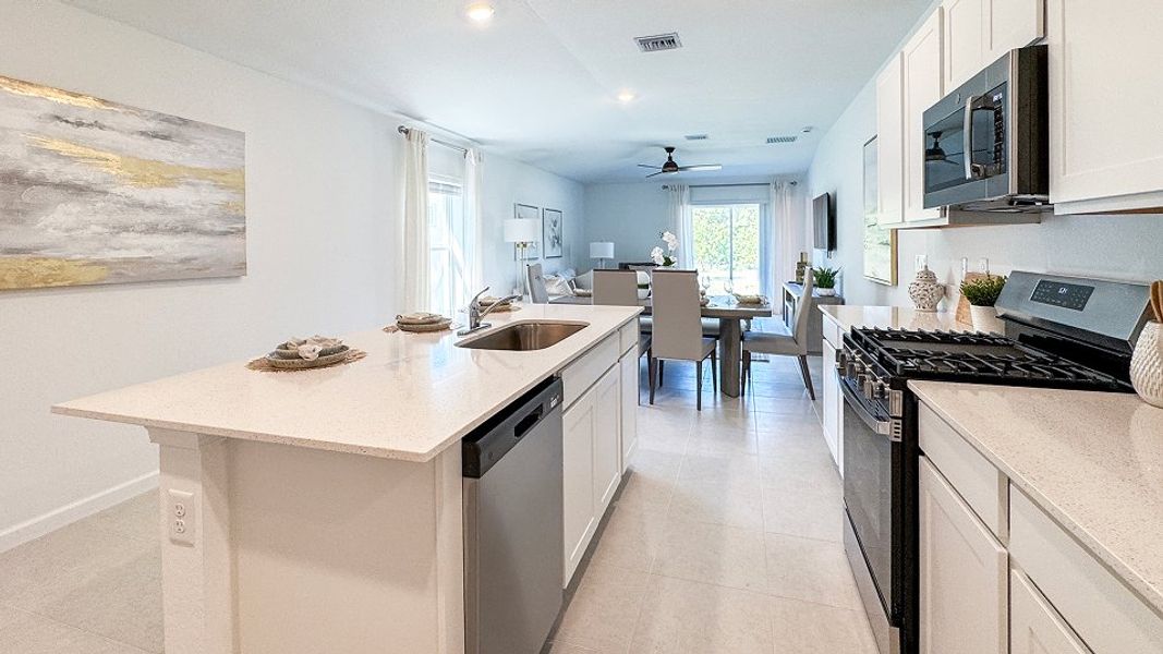 Florida CORE L002 Belmont Kitchen 3of6 F1