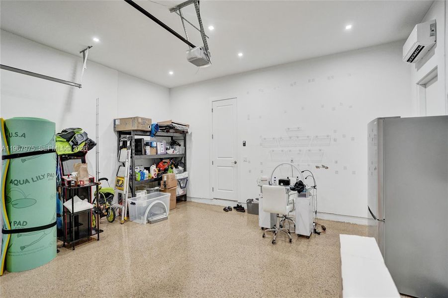 Furnished interior view inside a new home in , Lake Worth (Image 59). Furnished interior view inside a new home in , Lake Worth (Image 59).