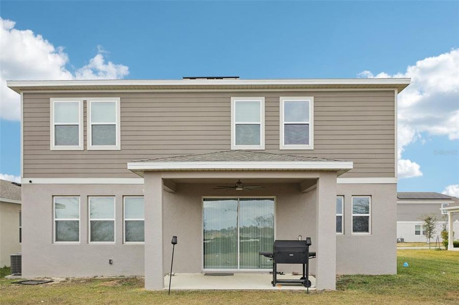 Exterior details and patio area of a home in , Apopka (Image 31).