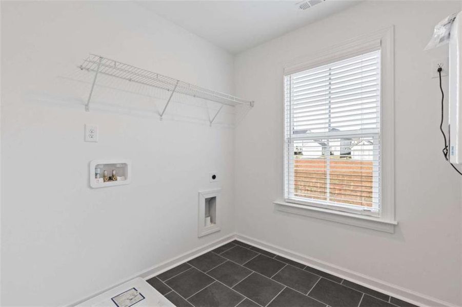 Spacious, unfurnished interior of a new home in , Athens (Image 18).