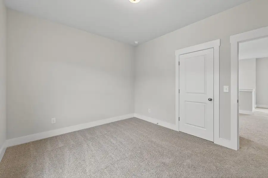 Spacious, unfurnished interior of a new home in Red Bird Manor, Jefferson (Image 13).