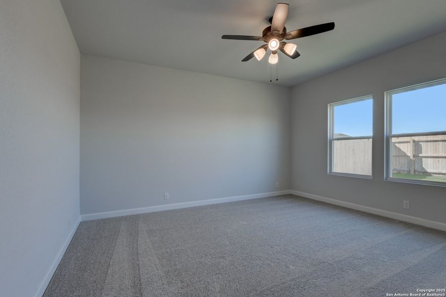 Spacious, unfurnished interior of a new home in Cordova Trails, Seguin (Image 28).