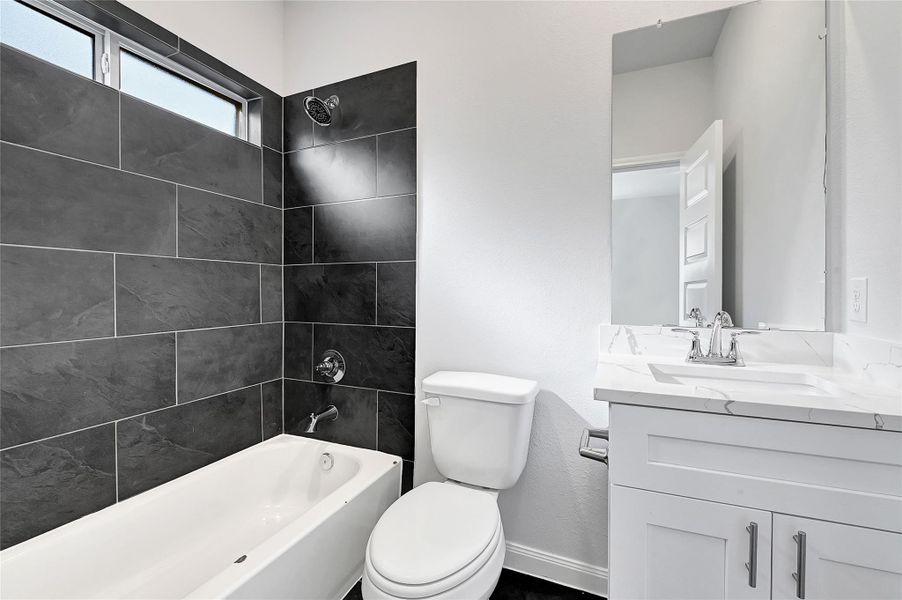 Image 22 of a home in Aldine Pines.