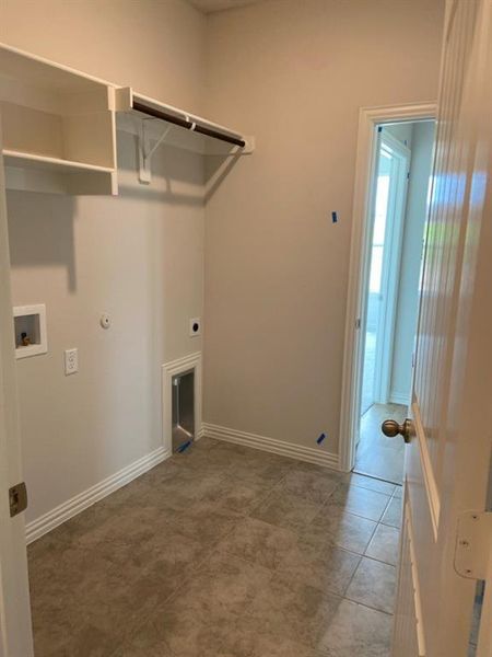 Spacious, unfurnished interior of a new home in Hillview Addition, Decatur (Image 13).