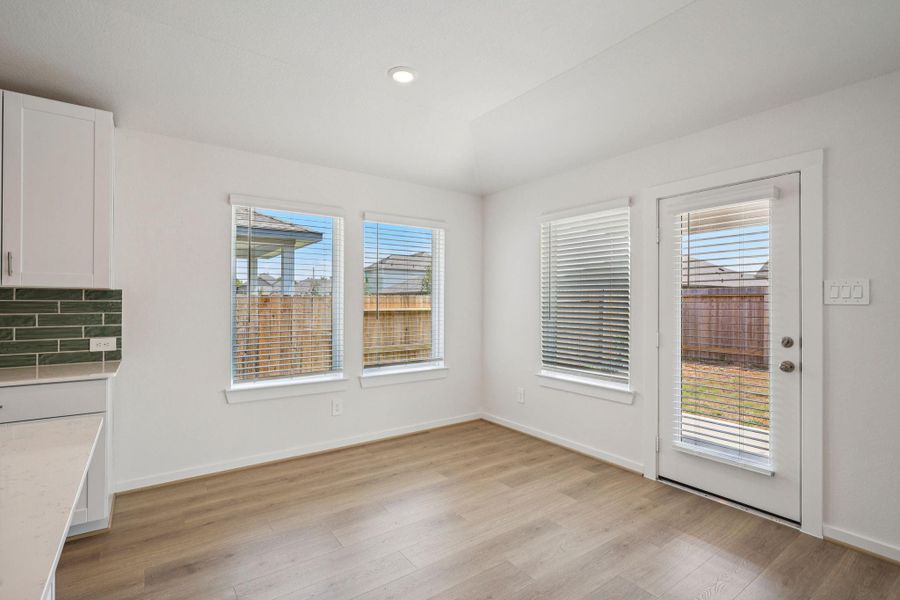 Spacious, unfurnished interior of a new home in Southwinds, Baytown (Image 28). Spacious, unfurnished interior of a new home in Southwinds, Baytown (Image 28).