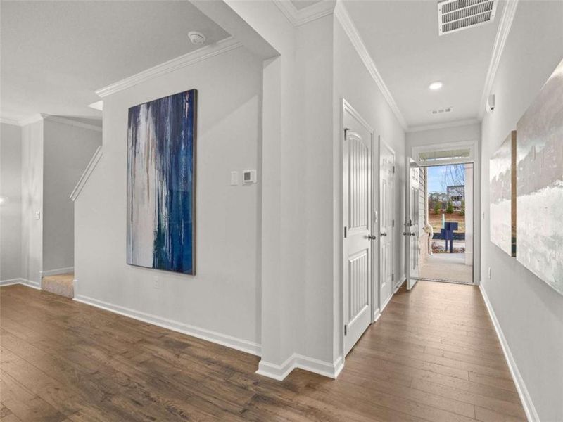 Spacious, unfurnished interior of a new home in Rosewood Farms, Acworth (Image 18).