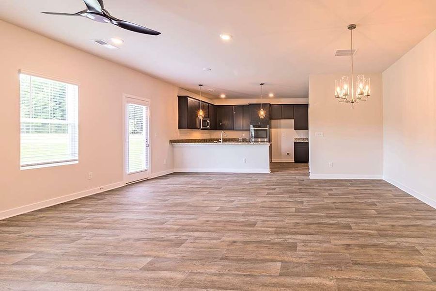 Spacious, unfurnished interior of a new home in Southern Hills, McDonough (Image 22).