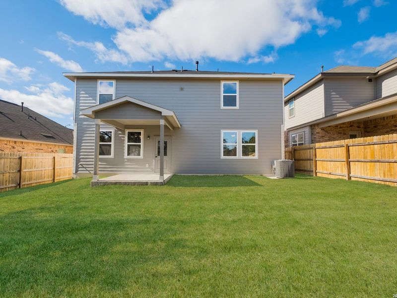 Exterior details and patio area of a home in Bricewood, San Antonio (Image 31).