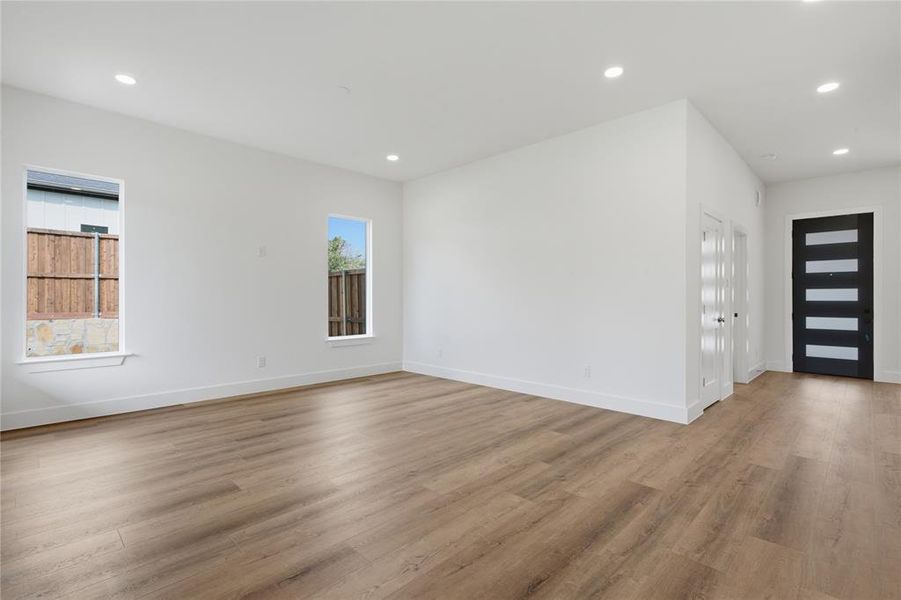 Spacious, unfurnished interior of a new home in , Dallas (Image 17). Spacious, unfurnished interior of a new home in , Dallas (Image 17).