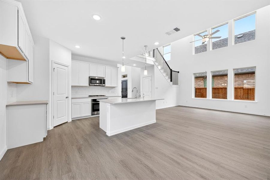 Furnished interior view inside a new home in Tarrytown, Crowley (Image 13).