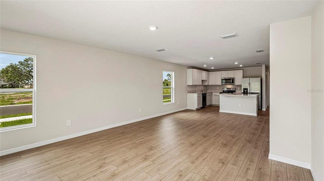 Spacious, unfurnished interior of a new home in Oakfield Lakes, Parrish (Image 15). Spacious, unfurnished interior of a new home in Oakfield Lakes, Parrish (Image 15).