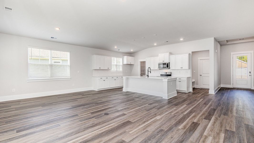 Spacious, unfurnished interior of a new home in Lochaven, Conway (Image 9). Spacious, unfurnished interior of a new home in Lochaven, Conway (Image 9).