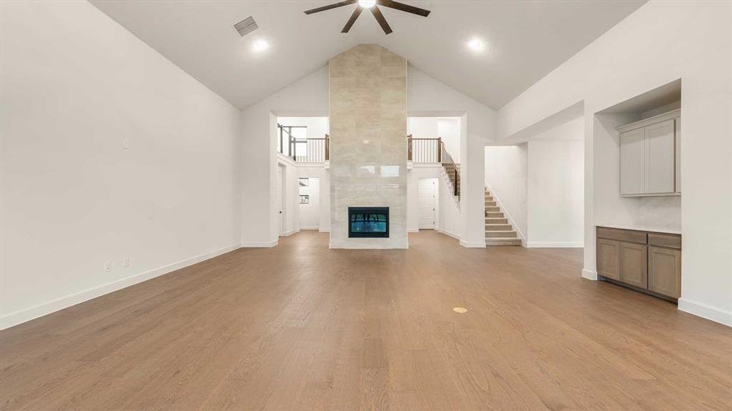 Spacious, unfurnished interior of a new home in Terraces, Rockwall (Image 21). Spacious, unfurnished interior of a new home in Terraces, Rockwall (Image 21).