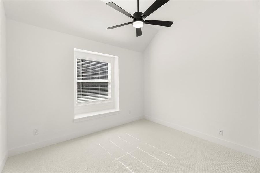 20. 12806 Meadow - Bed 2 20. 12806 Meadow - Bed 2