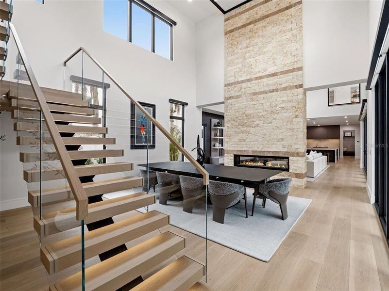 Furnished interior view inside a new home in , Orlando (Image 6).