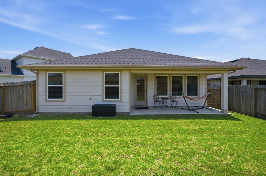 Tons of yard space for you to enjoy!