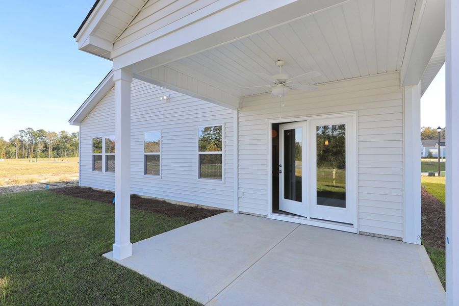 Exterior details and patio area of a home in Jordan Grove, Conway (Image 3). Exterior details and patio area of a home in Jordan Grove, Conway (Image 3).