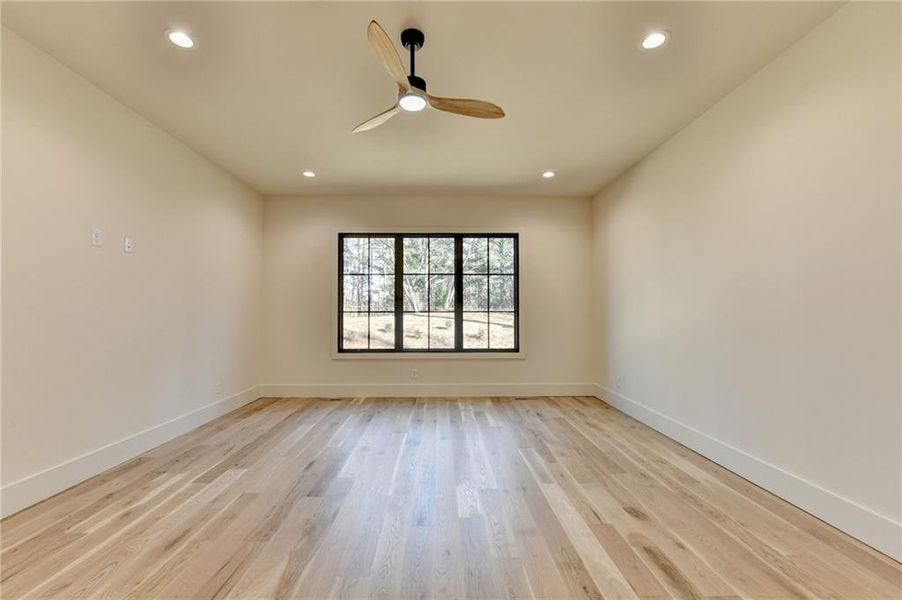 Spacious, unfurnished interior of a new home in , Alpharetta (Image 42). Spacious, unfurnished interior of a new home in , Alpharetta (Image 42).