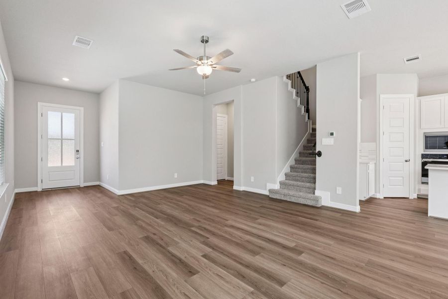 Spacious, unfurnished interior of a new home in Kemah Crossing - Luxe Series, Kemah (Image 16). Spacious, unfurnished interior of a new home in Kemah Crossing - Luxe Series, Kemah (Image 16).