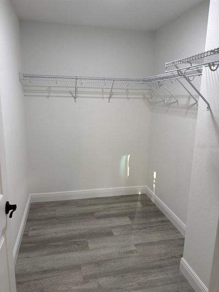 Spacious, unfurnished interior of a new home in , Citrus Springs (Image 27).