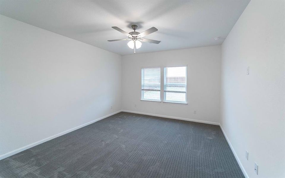 Spacious, unfurnished interior of a new home in Sagebrook, Lantana (Image 9).