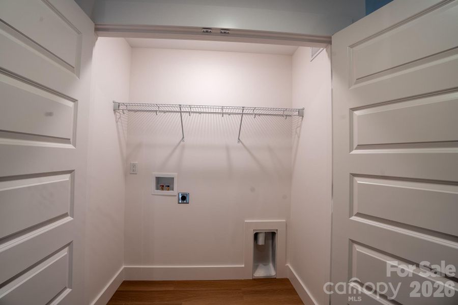 Spacious, unfurnished interior of a new home in , Asheville (Image 10).