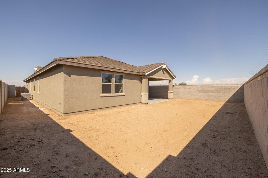 33)BACK OF HOME 33)BACK OF HOME