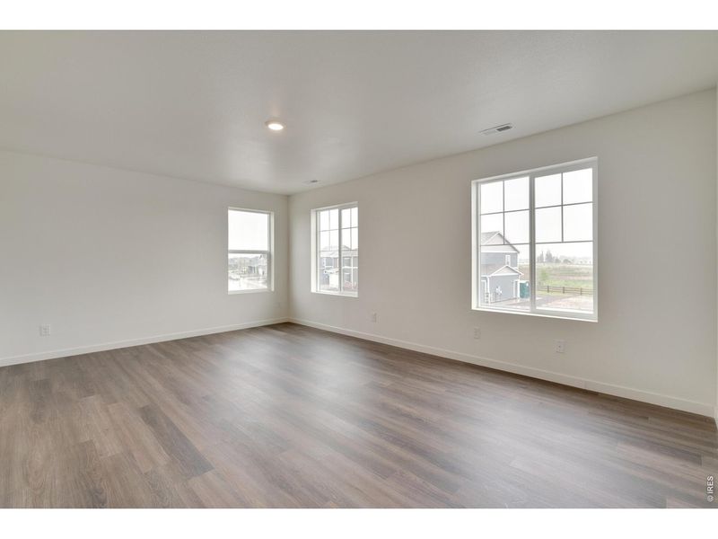 Spacious, unfurnished interior of a new home in Vista Meadows, Fort Lupton (Image 19). Spacious, unfurnished interior of a new home in Vista Meadows, Fort Lupton (Image 19).