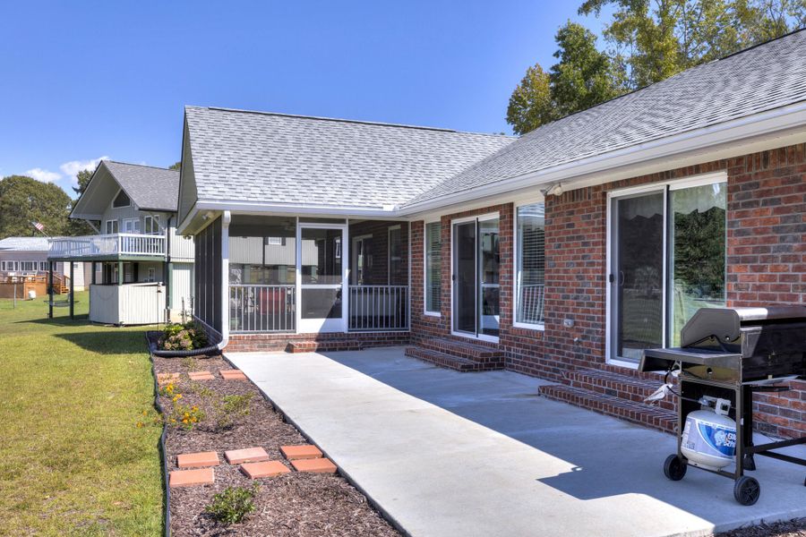 Front exterior of a new home in , Manning, SC, highlighting curb appeal (Image 21).