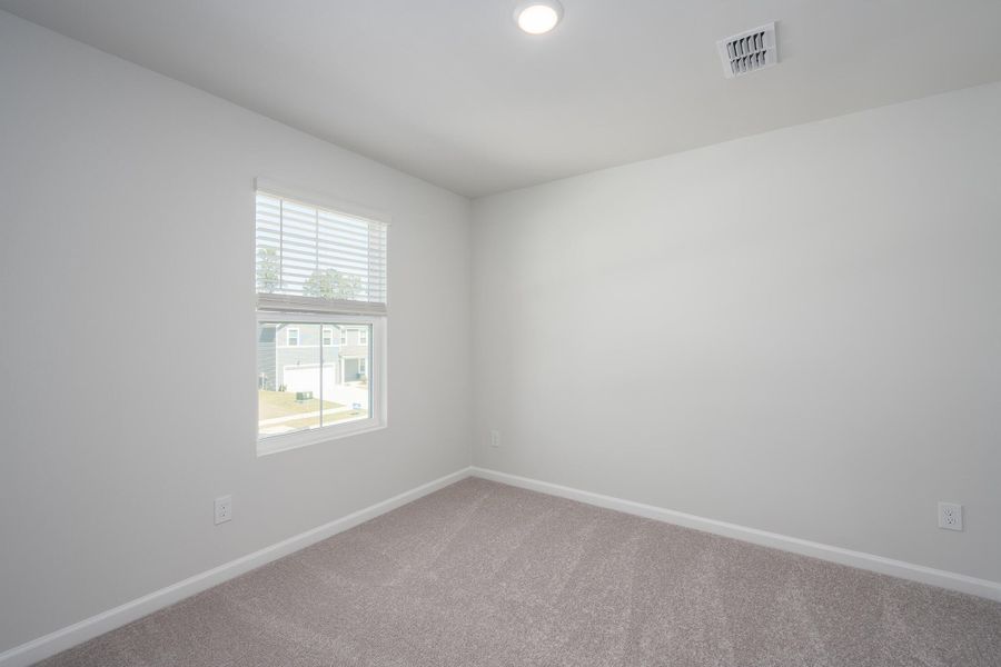 Spacious, unfurnished interior of a new home in Bradford Pointe, Summerville (Image 11). Spacious, unfurnished interior of a new home in Bradford Pointe, Summerville (Image 11).