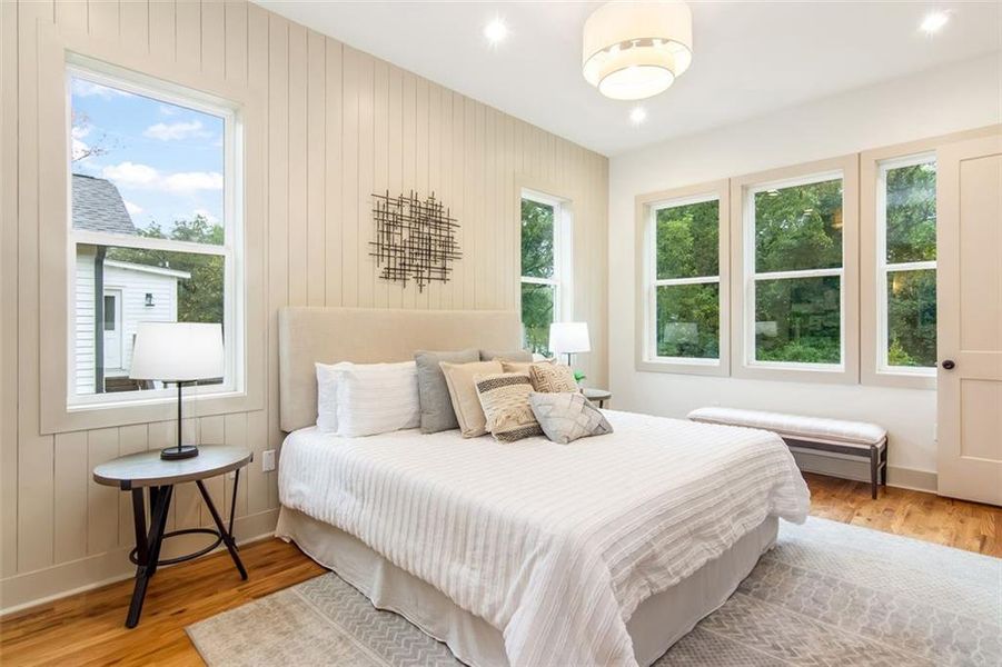 Furnished interior view inside a new home in , Atlanta (Image 37).