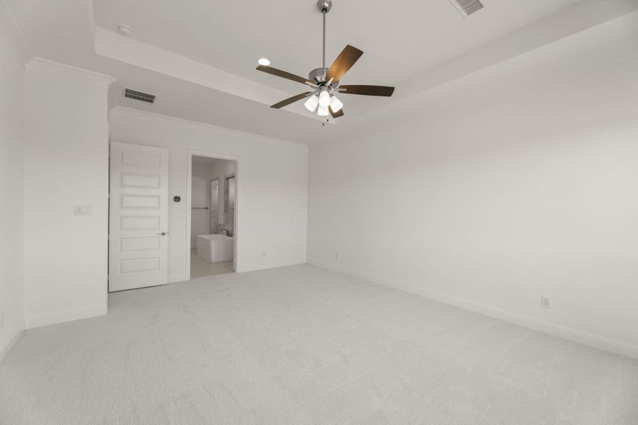 Representative unfurnished interior of a home built from the SL-Oxford by Windsor Homes in Ridge Pointe Estates, McLendon-Chisholm (Image 19). Representative unfurnished interior of a home built from the SL-Oxford by Windsor Homes in Ridge Pointe Estates, McLendon-Chisholm (Image 19).