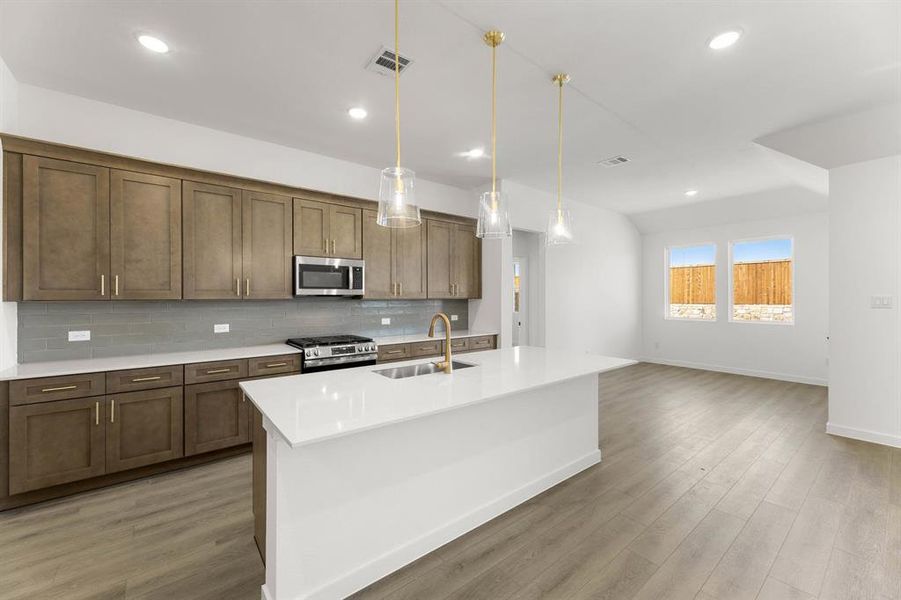 701 Tyronza-Kitchen-2