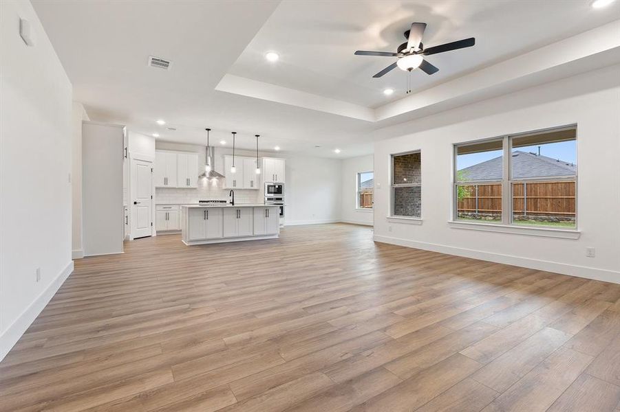 Spacious, unfurnished interior of a new home in Waverly Estates, Nevada (Image 13). Spacious, unfurnished interior of a new home in Waverly Estates, Nevada (Image 13).