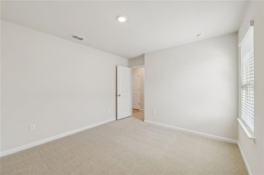 Spacious, unfurnished interior of a new home in Preserve at Mountain Creek, Pendergrass (Image 27).