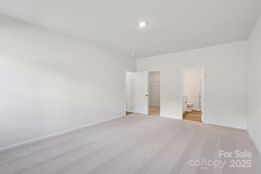 Spacious, unfurnished interior of a new home in Cline Village, Conover (Image 35).