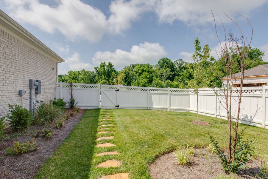 Granny White, Rear Yard Granny White, Rear Yard