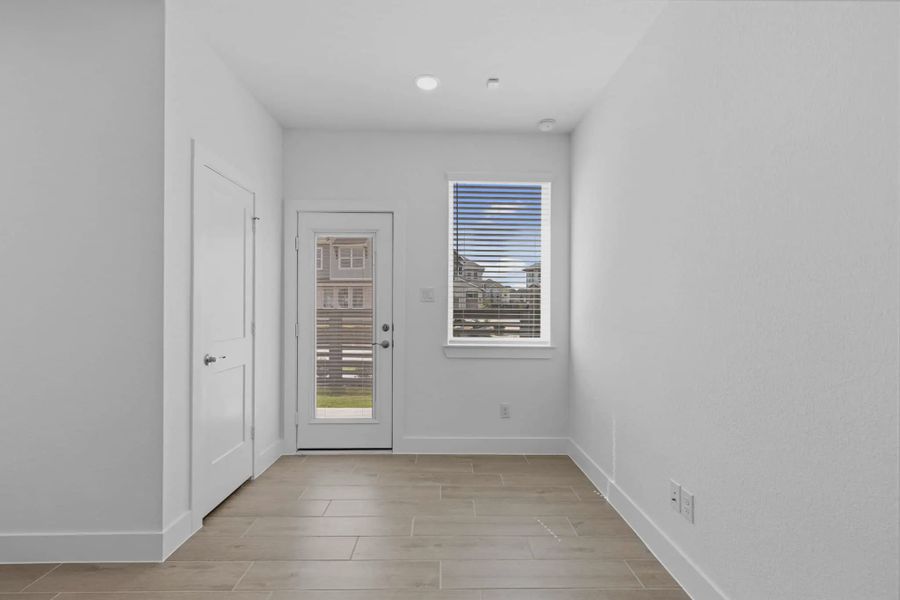 Representative unfurnished interior of a home built from the Oakdale by Chesmar Homes in Bridgeland, Elgin (Image 19).