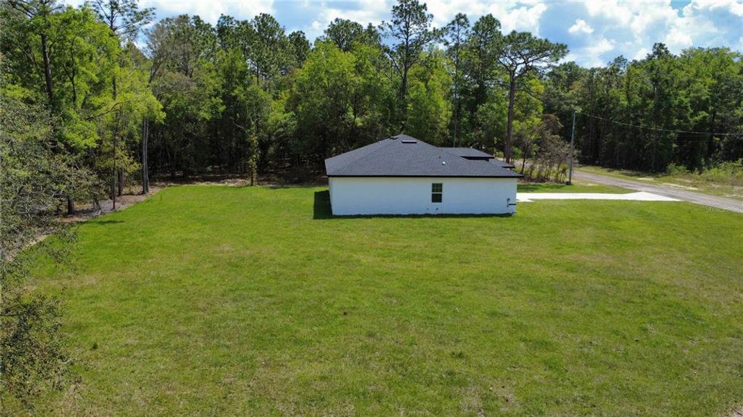 Exterior details and patio area of a home in , Citrus Springs (Image 4). Exterior details and patio area of a home in , Citrus Springs (Image 4).