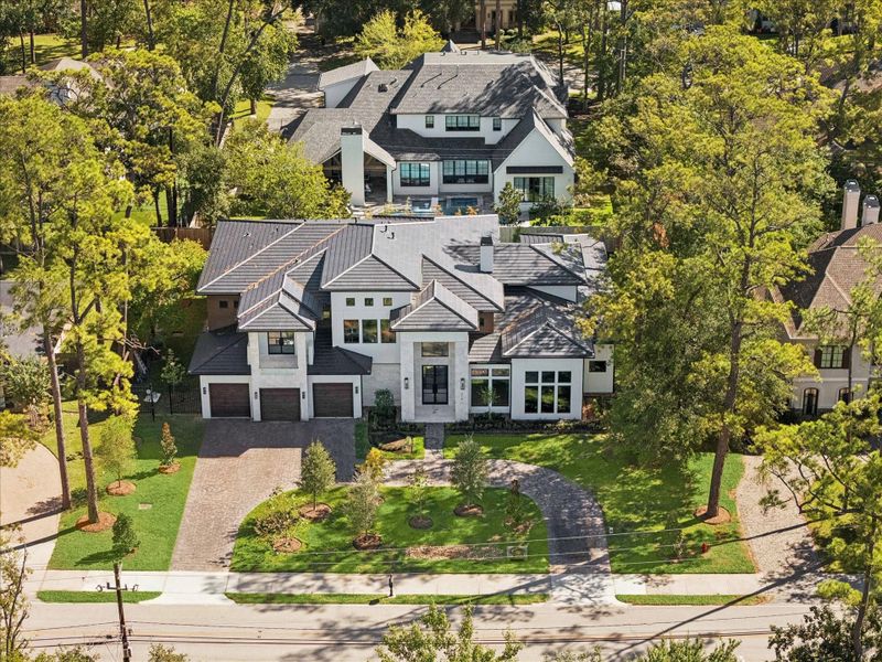 Front exterior of a new home in , Houston, TX, highlighting curb appeal (Image 1).