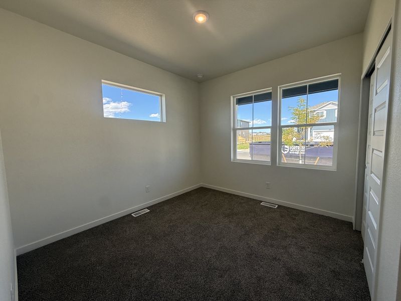 Spacious, unfurnished interior of a new home in Granary, Johnstown (Image 25).