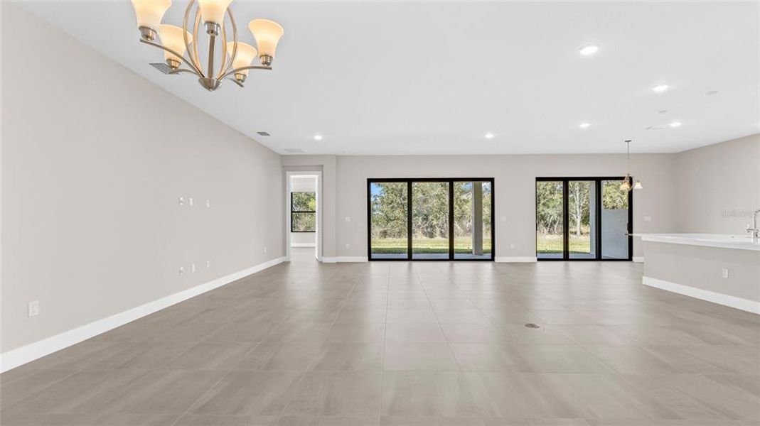 Spacious, unfurnished interior of a new home in Cresswind Lakewood Ranch, Lakewood Ranch (Image 14).