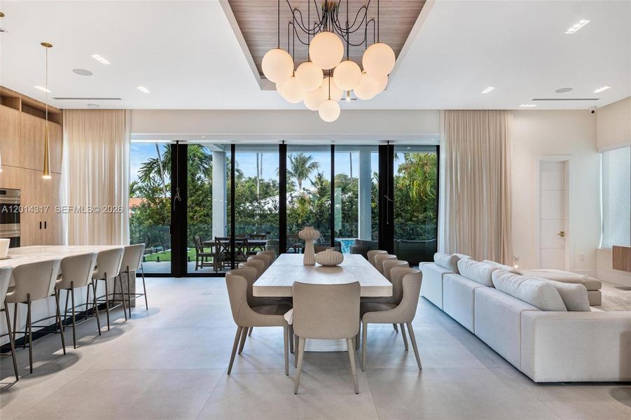 Community amenities in , Surfside (Image 40).