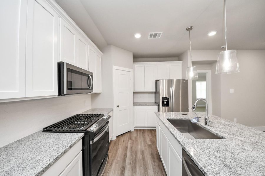 Furnished interior view inside a new home in Sorella: Signature Collection, Tomball (Image 15).