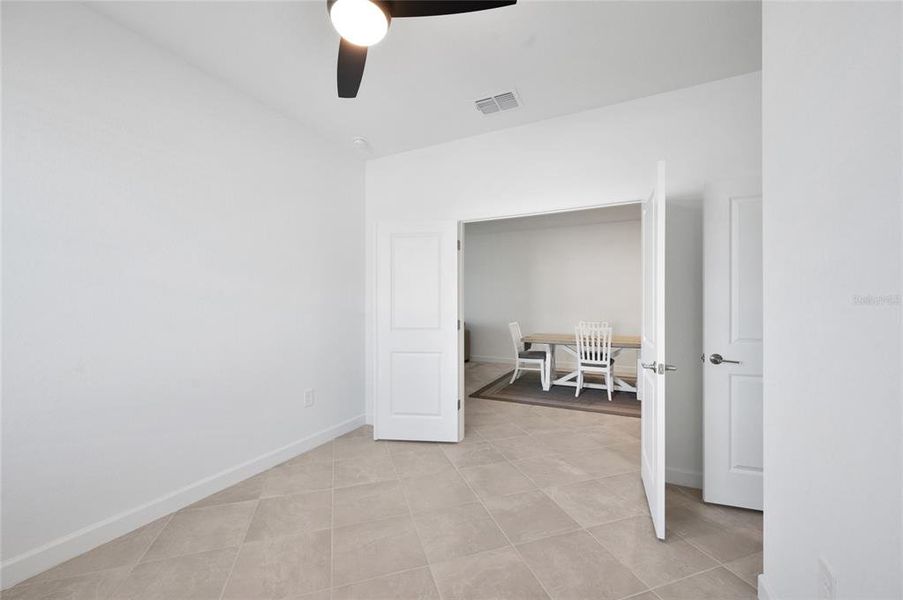 Spacious, unfurnished interior of a new home in , Englewood (Image 19).