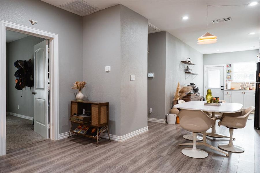 Furnished interior view inside a new home in , Fort Worth (Image 4). Furnished interior view inside a new home in , Fort Worth (Image 4).