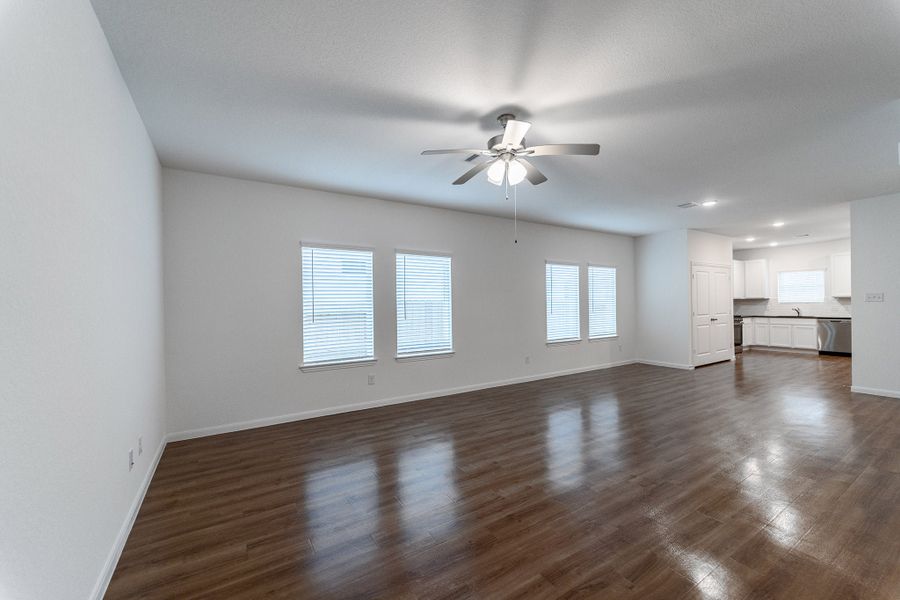 Spacious, unfurnished interior of a new home in Windrose Green, Angleton (Image 16).
