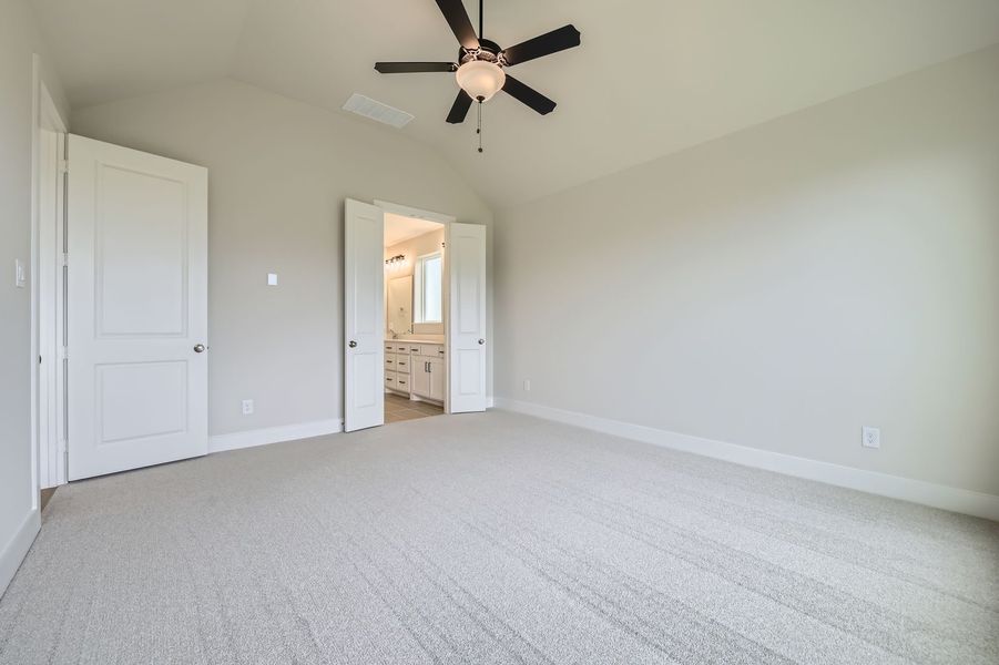 Plan 1535 Representative Photo - Main Bedroom Plan 1535 Representative Photo - Main Bedroom